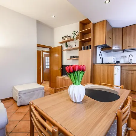 Hoomee San Zeno Apartman